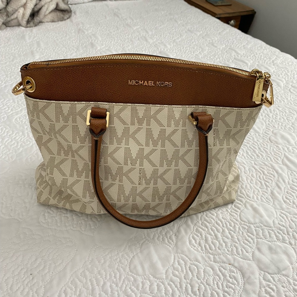Michael Kors Logo purse